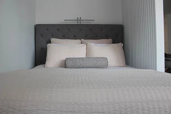 Rented by Coldwell Banker Warburg | media 2