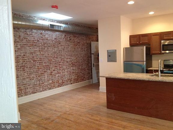 2nd image of 5040 Florence Ave #3