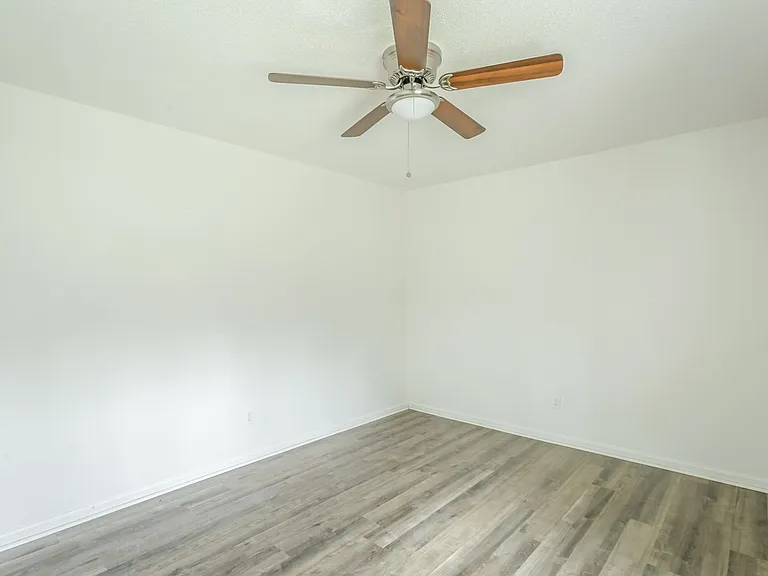 5770 Taggart Drive — Photo 21