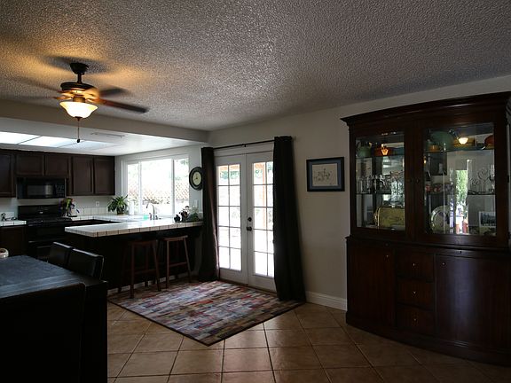 5th image of 31 Bluewind Ct