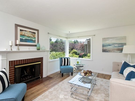 2nd image of 4329 NE 56th St