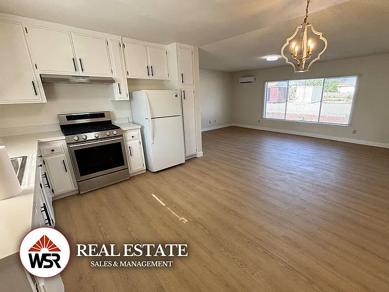 24340 Eucalyptus Ave — Photo 9