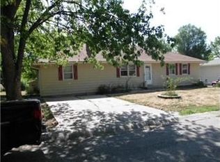 513 Country Dr, Lawson, MO 64062