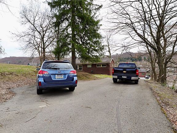 3rd image of 3944 Old William Penn Hwy