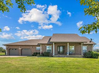 1870 Morris Rd, Mountain Grove, MO 65711