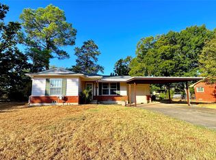 205 Davidson Dr, Terrell, TX 75160