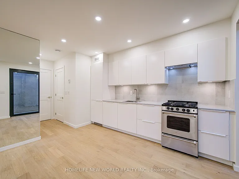 78 Gladstone Ave #5 — Photo 4