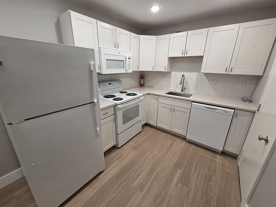 1st image of 815 Morton St #1