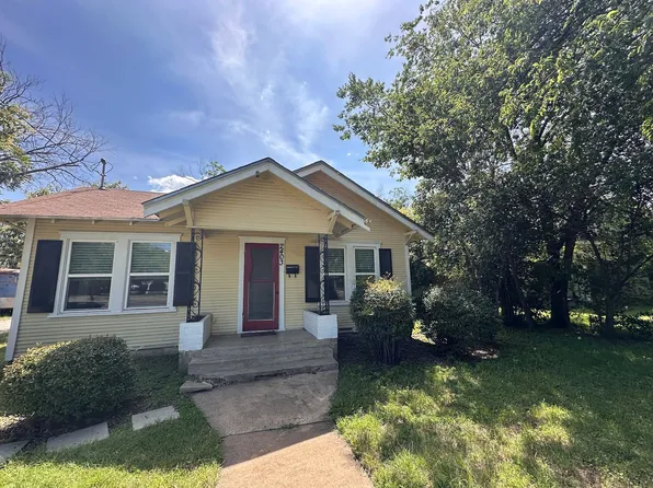 2403 Austin Ave, Brownwood, TX 76801
