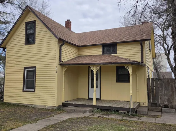 204 E Concord Ave, Holyrood, KS 67450