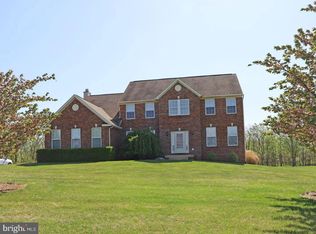 390 Paso Corto Dr, Kearneysville, WV 25430