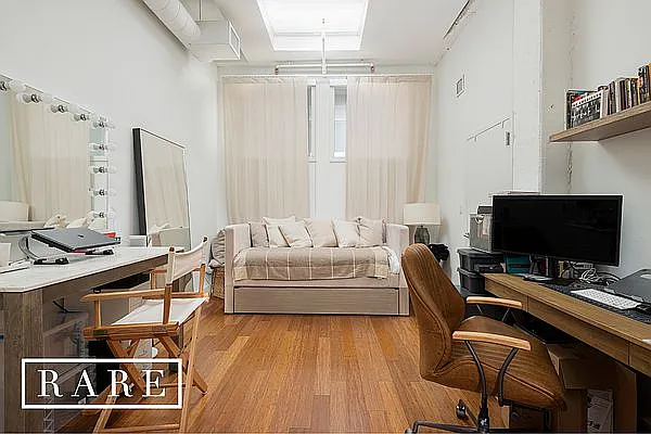 Rented by Find What’s Rare | media 8