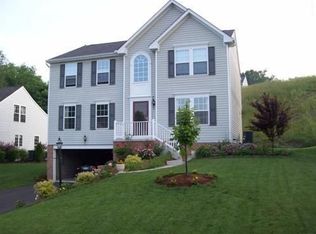 1149 Camarta Dr, Pittsburgh, PA 15227