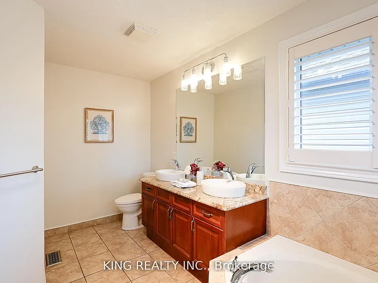 1223 Coronation Dr — Photo 27