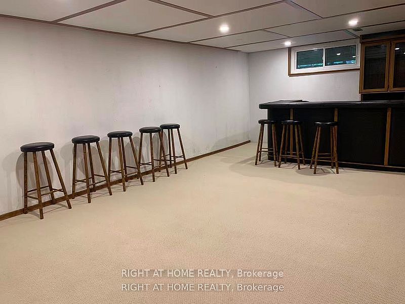 Toronto House for rent - 4 Bedrooms — photo 12