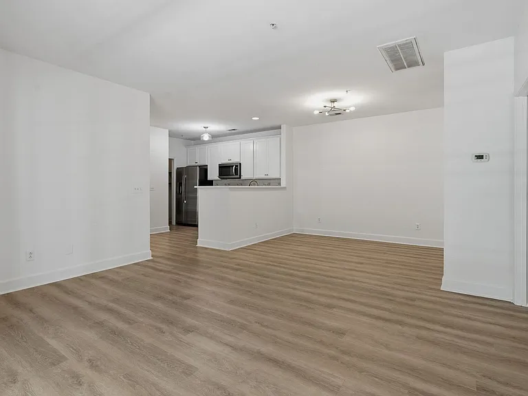 4846 Bevendean Dr #C9 — Photo 7