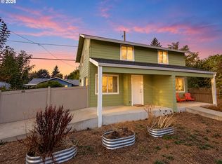 16317 SE Salmon St #B, Portland, OR 97233