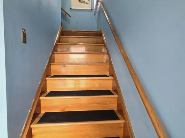 1000 Avenue C image 19 of 19