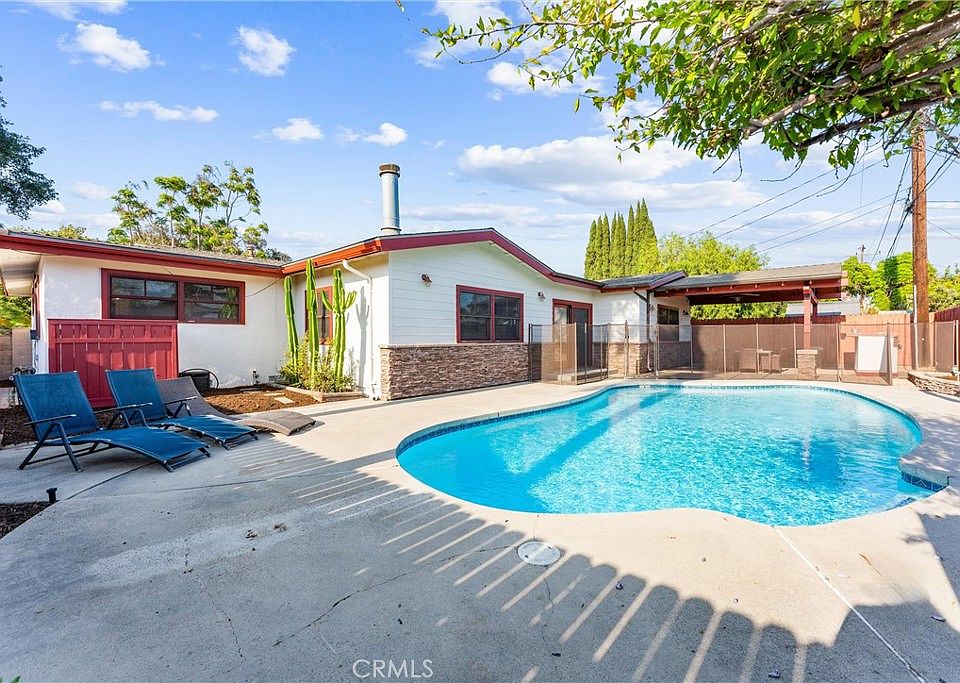 1st image of 1944 W Lullaby Ln