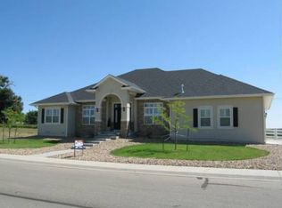 226 S Trail Blazer Rd, Fort Lupton, CO 80621