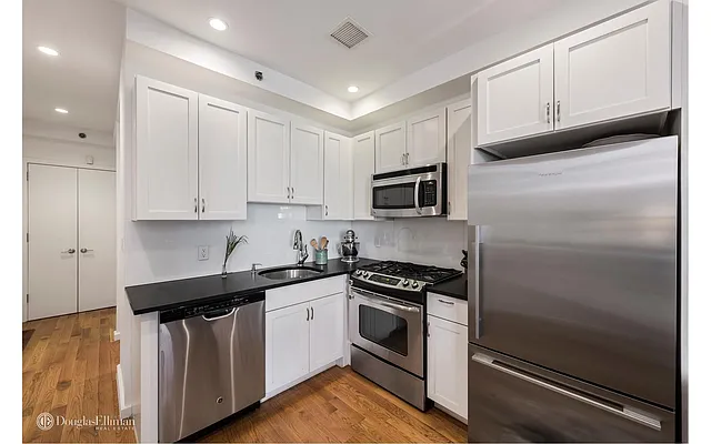 Rented by Douglas Elliman | media 16