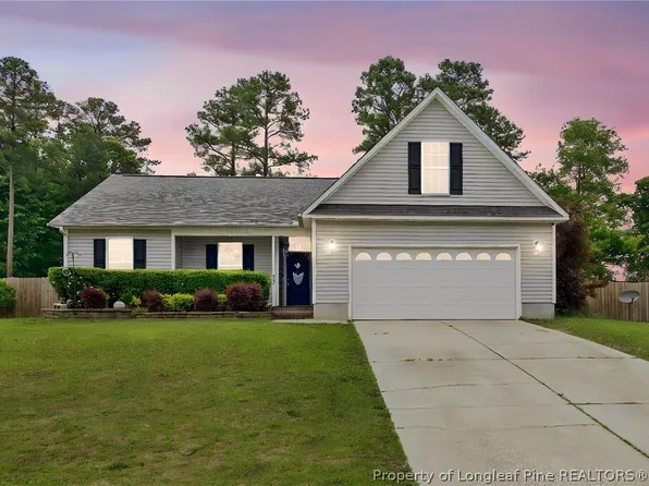 337 Smokey Mountain Dr, Raeford, NC 28376