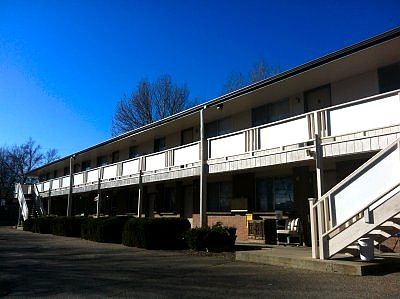 Building Photo 4