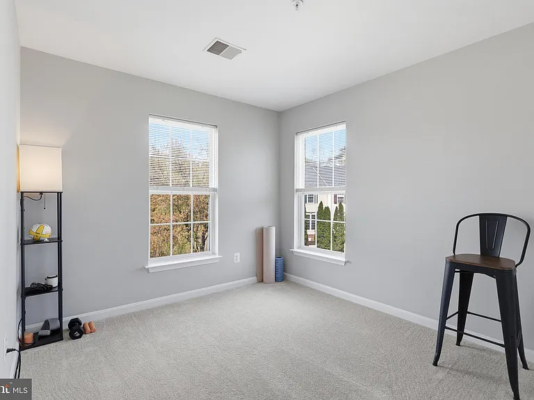 8110 Cerromar Way — Photo 16