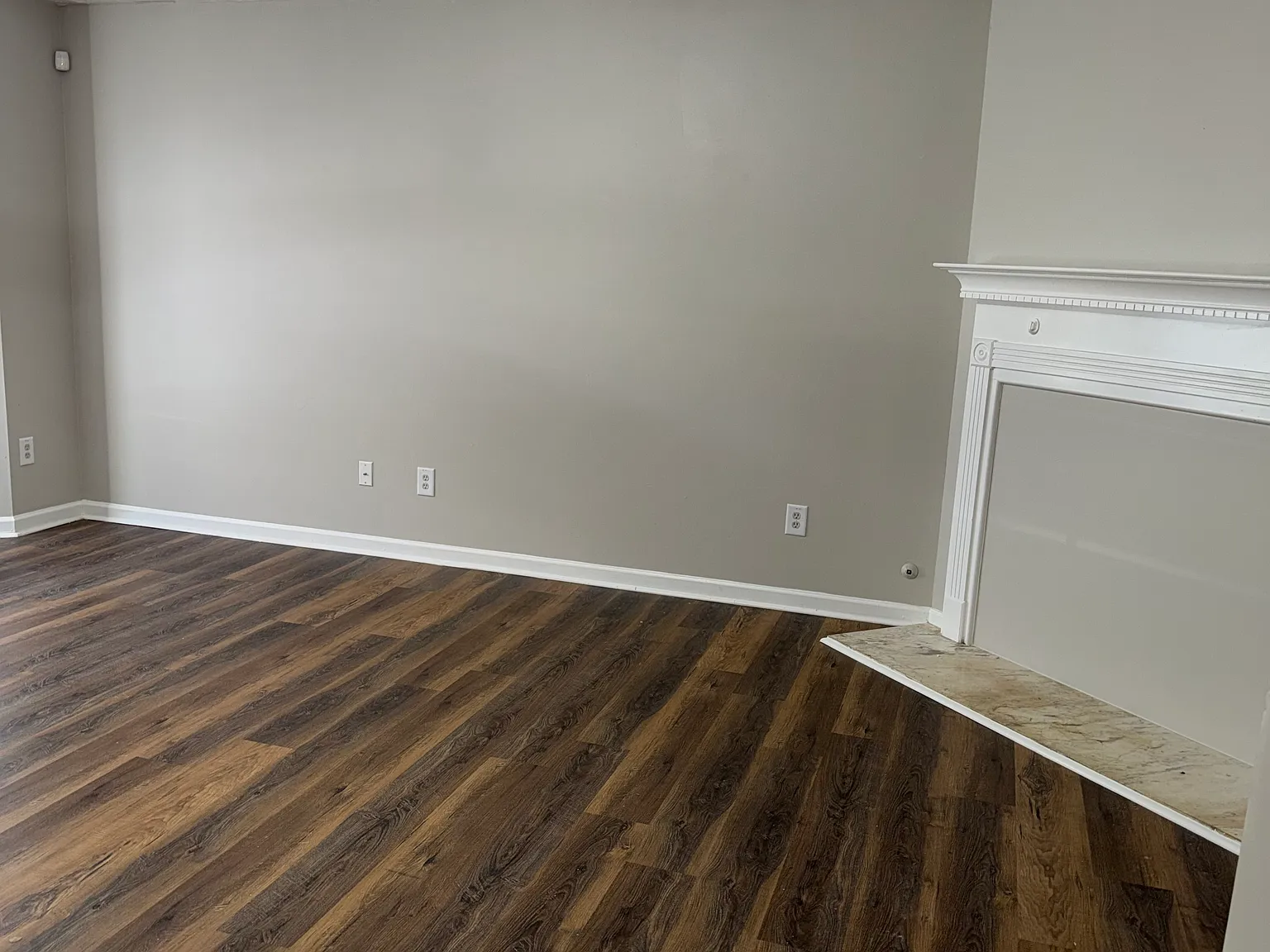 3 bed, 2.5 bath, 1372 sqft, $1,750 — Photo 3