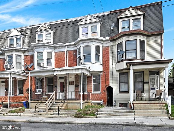 2nd image of 1121 W King St