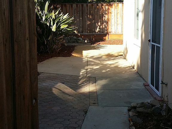 2nd image of 411 San Tomas Aquino Rd #2