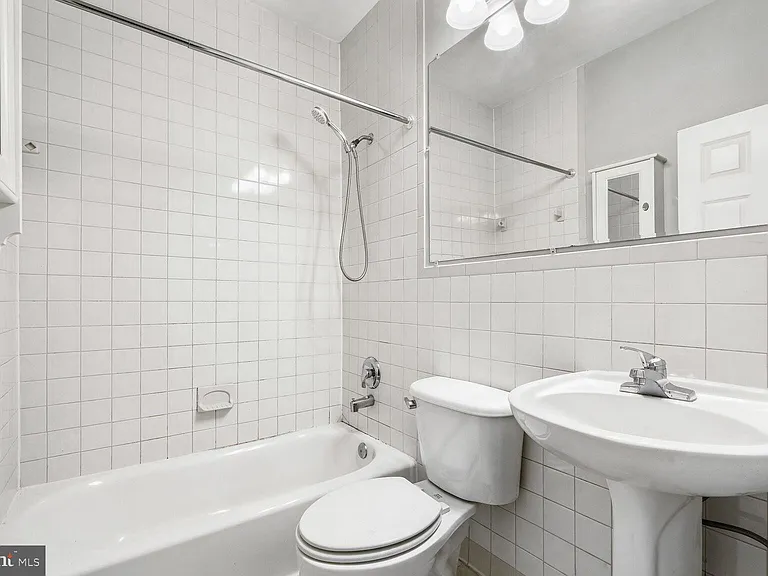1417 Chapin St NW #203 — Photo 16