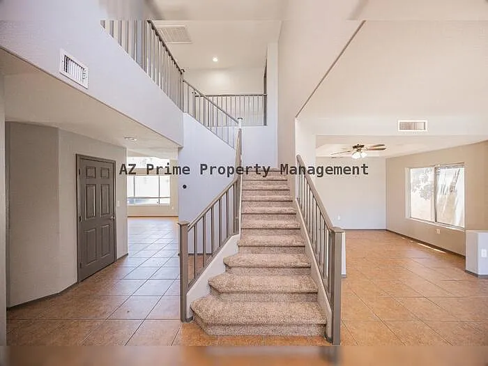 868 W Tremaine Ave — Photo 12
