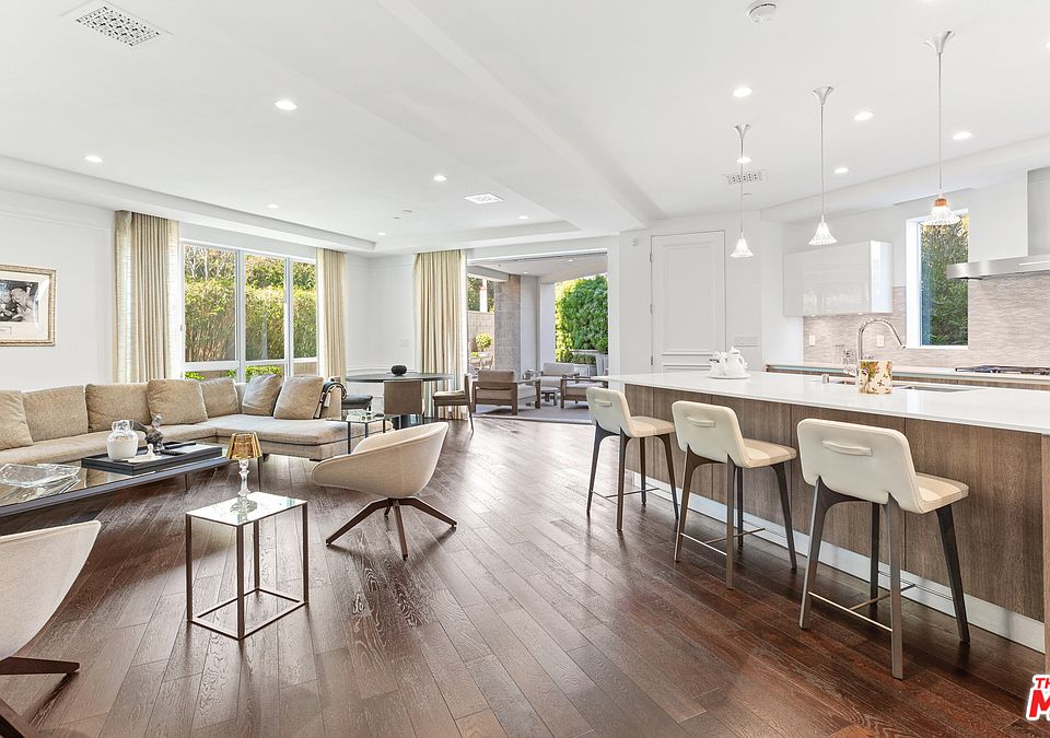 1st image of 460 N Palm Dr Unit 104