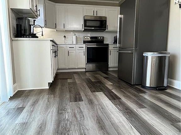 2nd image of 6432 England Dr