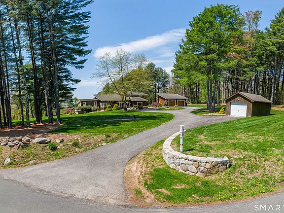 3rd image of 140 Second Hill Road