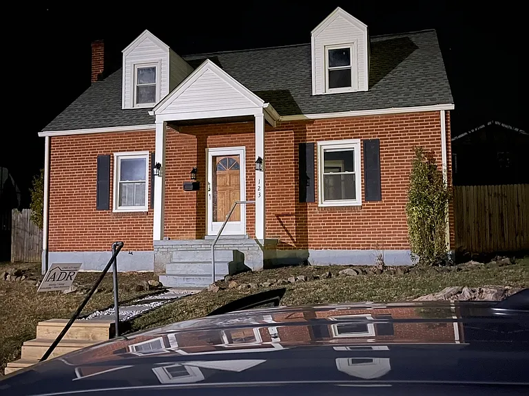 123 Polk Ave — Photo 1