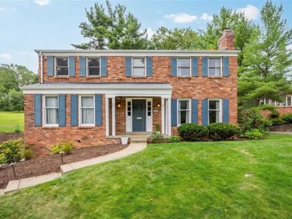 3332 Brookdale Dr, Pittsburgh, PA 15241