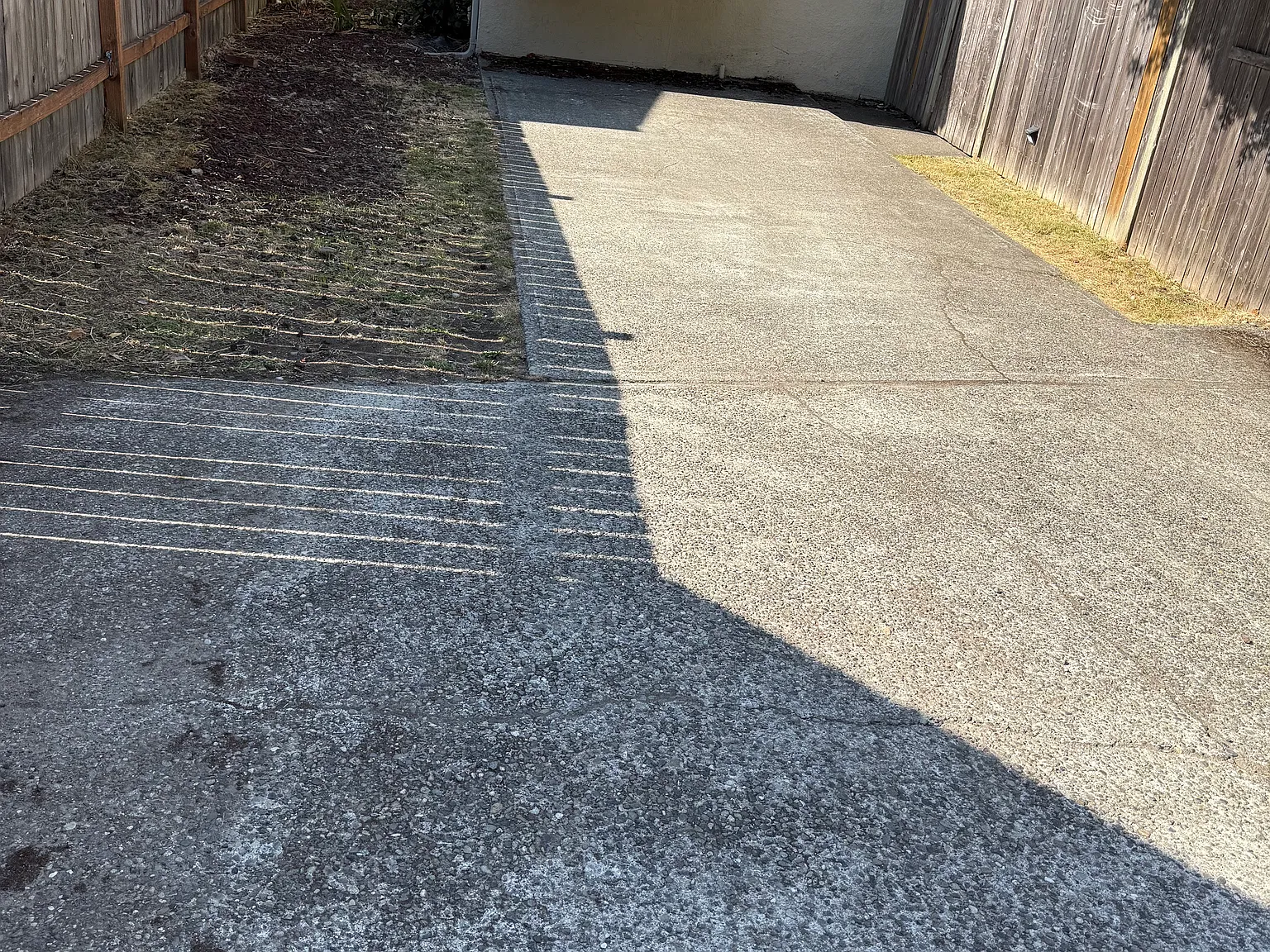 2 bed, 1000 sqft, $1,900 — Photo 3