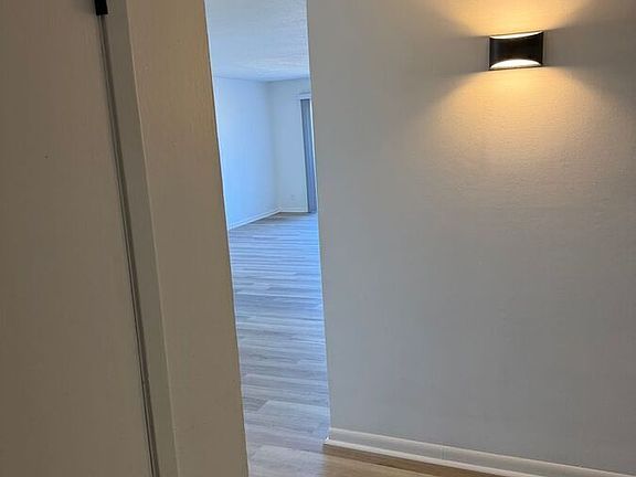 5th image of 2113 Ottawa St APT 304-C