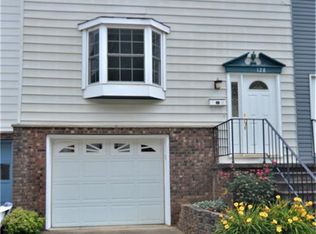 128 Geronimo Dr, Saint Albans, WV 25177