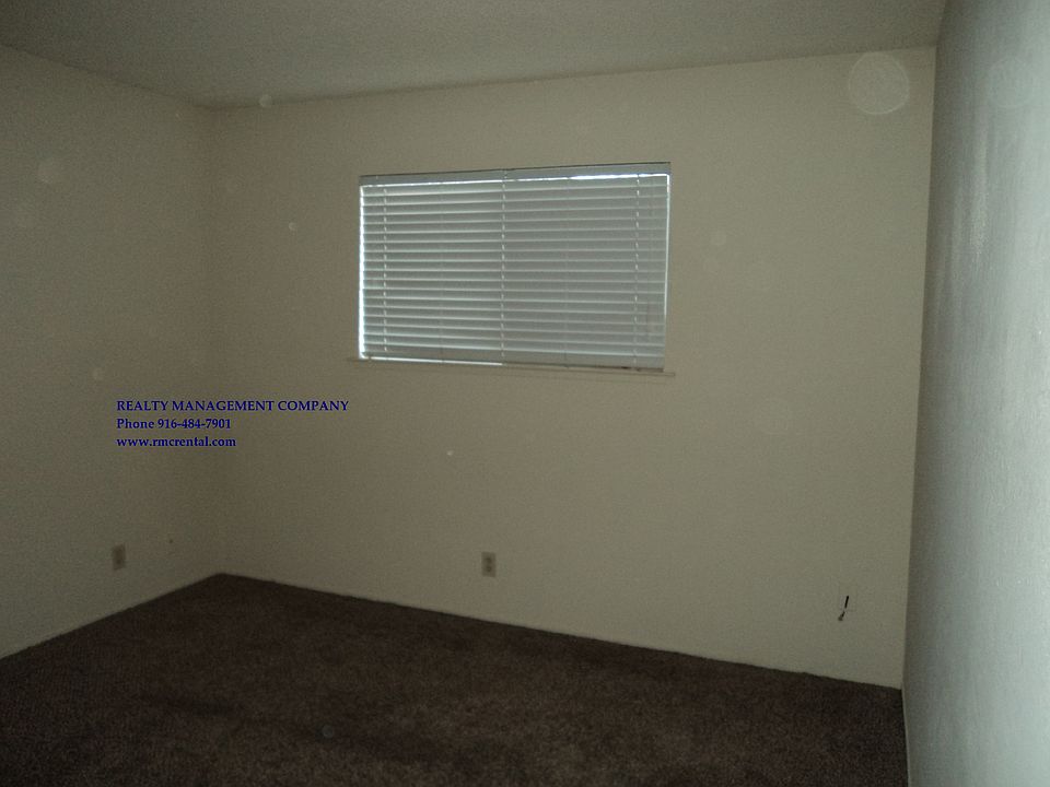 7434 Robmar Court - Listing pics (15)_12092024