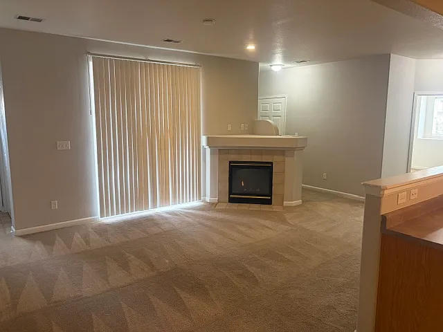 2 bed, 1267 sqft, $1,700 — Photo 3