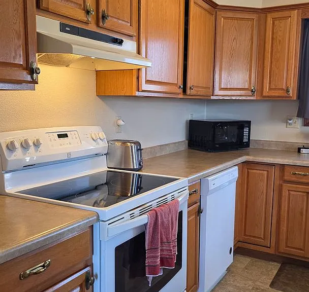 1304 E Ingals Ave — Photo 4