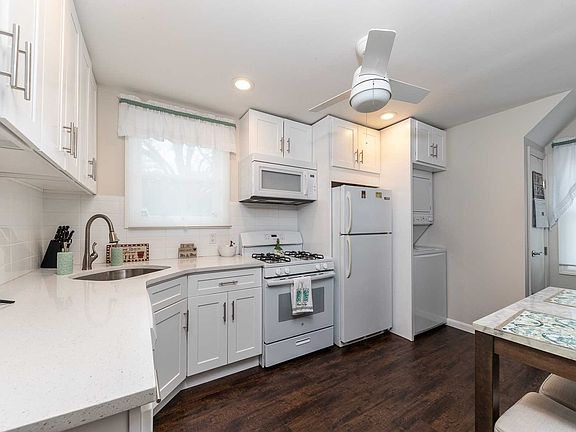 3rd image of 190 Brower Ave Floor 2