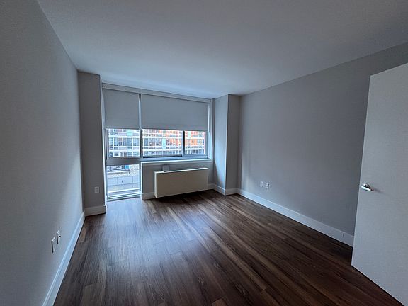 5th image of 22 E 1st St APT 409