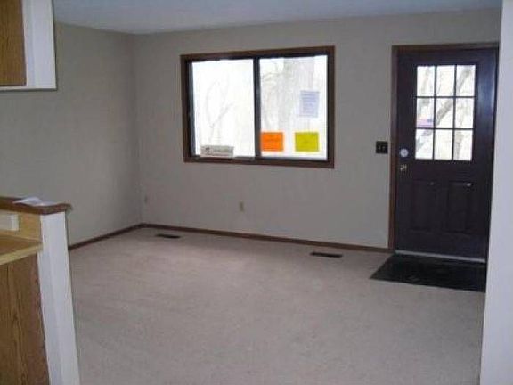 3rd image of 2527 Brookdale Ln N