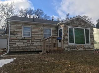 3528 27th St, Des Moines, IA 50310