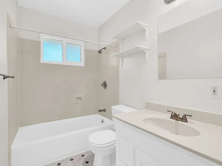 945 Kearney St #12 — Photo 21