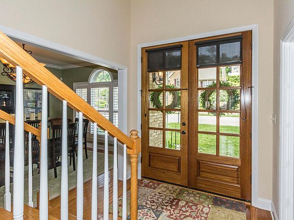 3rd image of 10308 Autumn Valley Ln